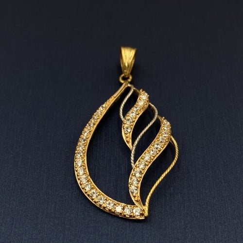 تعليقة ذهب عيار 18 الوزن 3.34 جرام