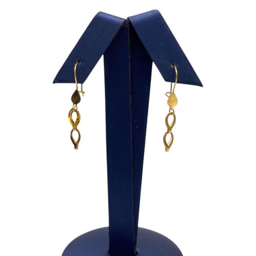 طقم ذهب عيار 21 الوزن 2.8 جرام