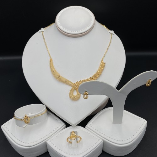 طقم ذهب عيار 21 الوزن 14.32 جرام