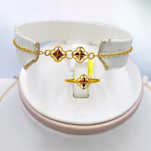 طقم ذهب عيار 21 الوزن 12.3 جرام