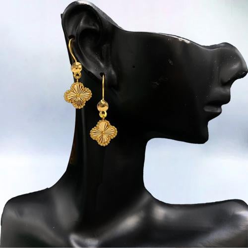 حلق ذهب عيار 21 الوزن 2.6 جرام