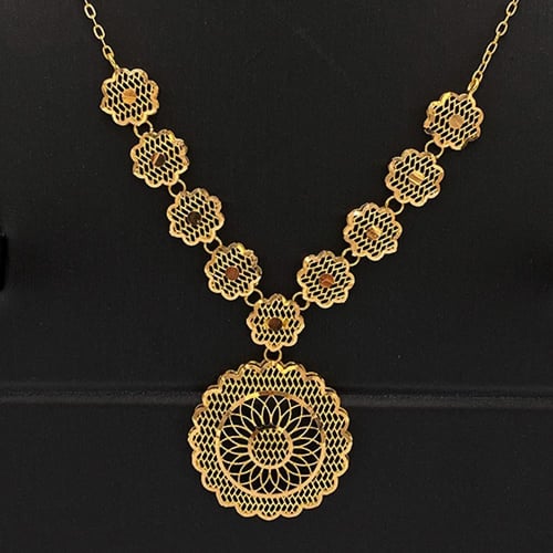 طقم ذهب عيار 21 الوزن 12.5 جرام