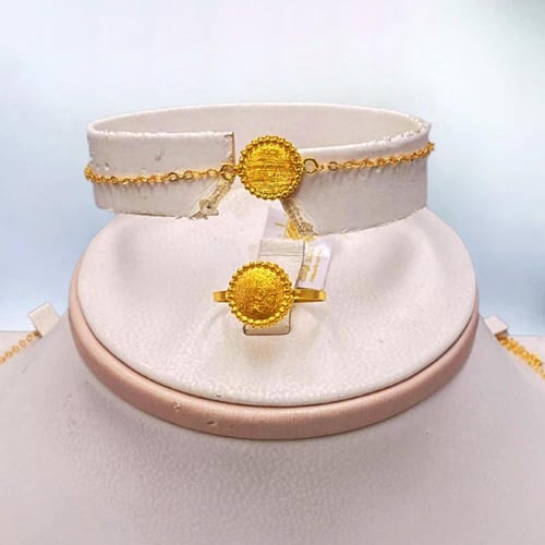 طقم ذهب عيار 21 الوزن 11.5 جرام