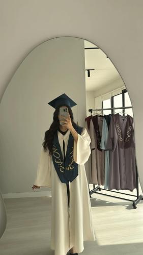 عبايات تخرج 2026