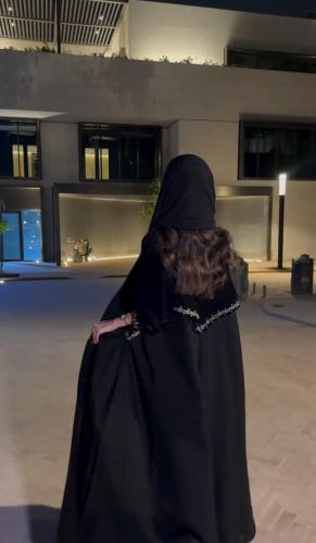 عبايه الشتاء مخمل