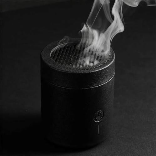 مبخرة إلكترونية محمولة موديل BK-108 تعمل بالشحن وتتميز بتصميم أسطواني معدني مدمج.