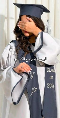 عبايات تخرج بتصميم مميز