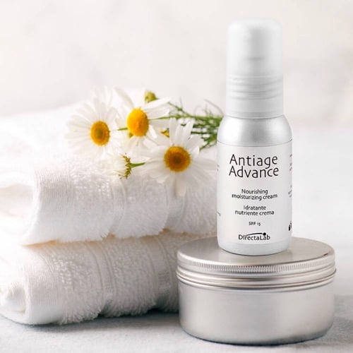 كريم مقاوم للتجاعيد المطور المغذي والمرطب SPF15