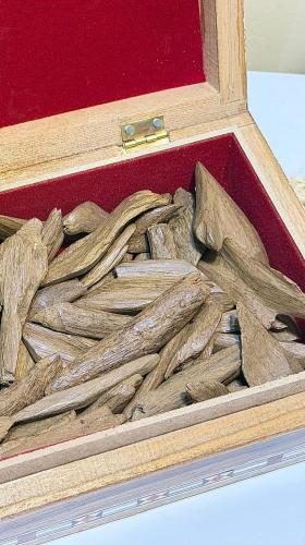 عود مروكي طبيعي كسر مباخر