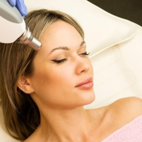 3 جلسات تشقير حواجب مع الرتوش