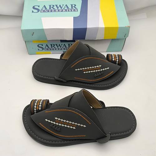 حذاء شرقي مطرز رصاصي غامق