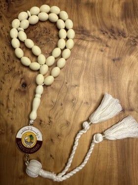 سبحة أبيض شعار قطر