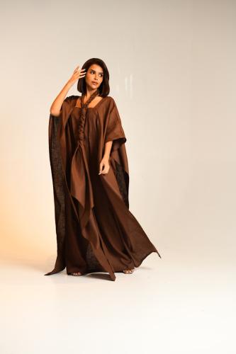 جلابية لينن بموديل ضفيرة بني