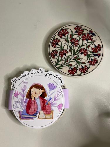 توزيعات يوم المعلم : كوستر أكواب تركي