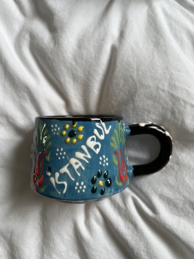 كوب صناعة يدوية بنقشات عثمانية وعبارة ISTANBUL