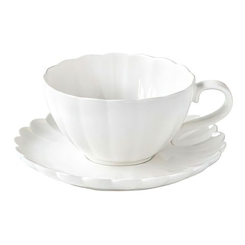 كوب بورسلين مع صحن باللون الأبيض