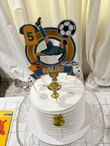 Custom cake toppers for your special occasions