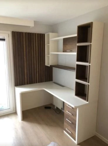 مكتب زاوية عملي مع وحدات تخزين - تصميم أنيق وعصري