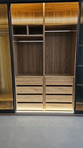 دولاب غرفة ملابس بالرياض حسب الصورة