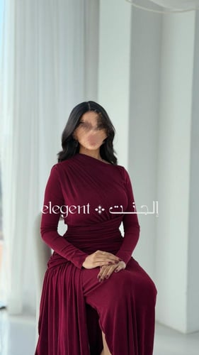 فستان سهرة توتي طويل بتصميم دريب ملتف وأكمام طويلة