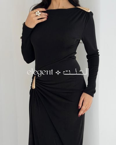 فستان أسود استرتش طويل بتصميم أنثوي أنيق - فستان ا...