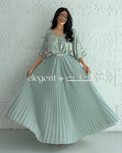 فستان تيفاني مطرز بتطريزات زهرية فاخرة
