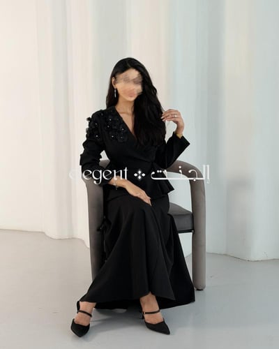 طقم أسود بورد ثلاثي الأبعاد وحزام خصر