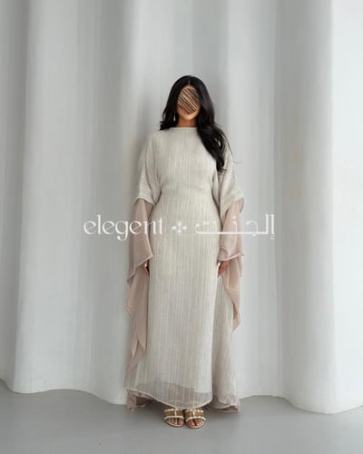 جلابية لمسة ملكية مع شيفون جانبي - جلابية ملكية أن...