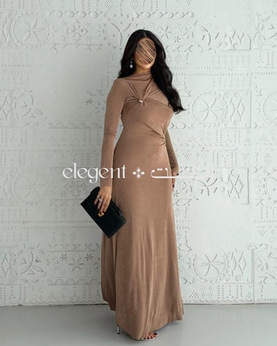 فستان سهرة طويل ضيق موكا استرتش بتفاصيل درابيه أني...