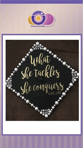 قبعة تخرج جليتر مع طباعة تصميمك الخاص