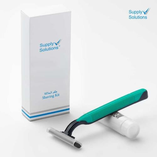 A set of 100 shaving blades