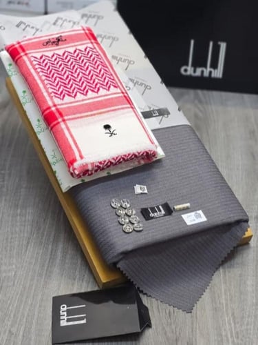 تنسيق قماش شتوي مقلم مع شماغ ملكي خاص