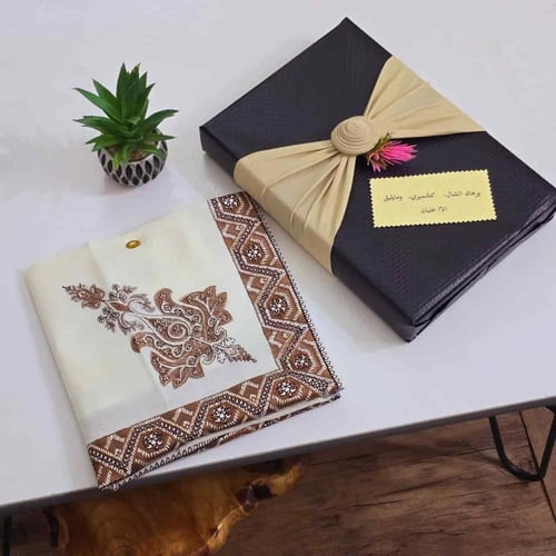 غتر رجالي مطرز صوف كشميري اصلي