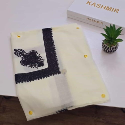 غتره مطرزه شتويه