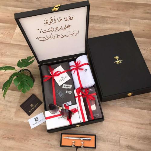 طقم هدايا رجالية فخم