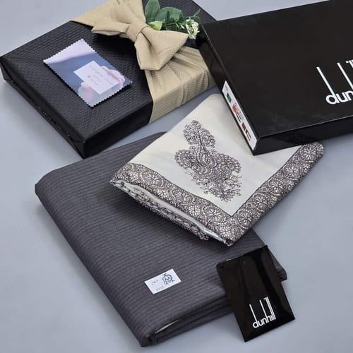 قماش وشال كشميري بتنسيق شتوي ملكي — جاهز للهدايا