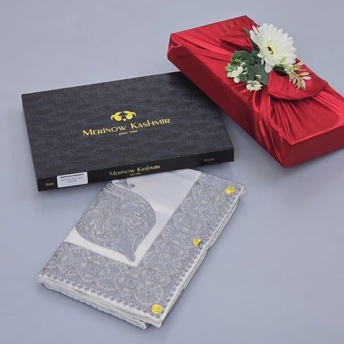 أشمغه كشميري فاخرة بخيوط صوف راقية ولمسة ملكية