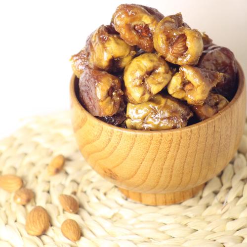 ضميد سكري محشي لوز _ وزن 1 كجم