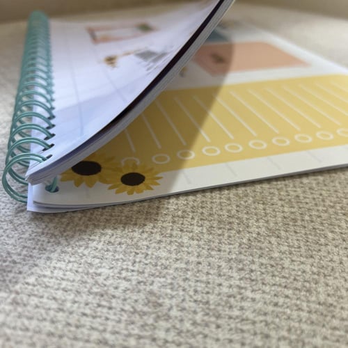 منظم يومي بثيم دوار الشمس