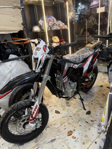 دباب شبيه ديار باور سبورت اسود احمر كفرلت خط ٢٠٢٦