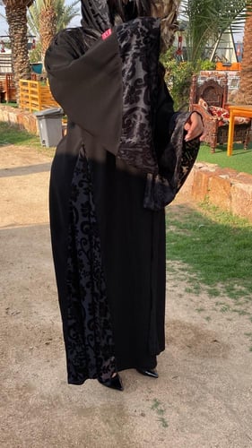 عباية مخملي