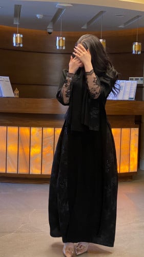 عباية بارقه