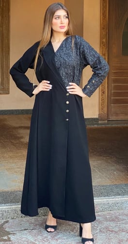 عباية النيزك الأسود