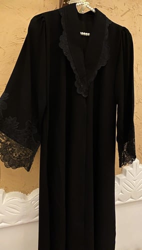 تصاميم خاصة ( عباية نوف )