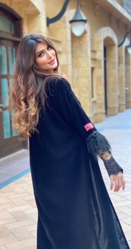 عباية أرياش