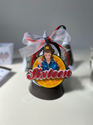 قبعة فتاة الميلاد Stranger Things