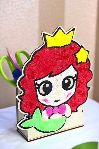 طقم مكتبية للاقلام...