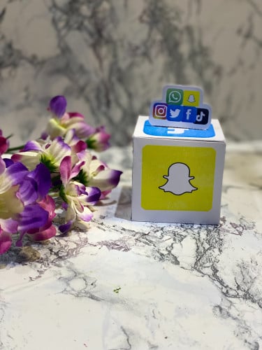 Social media box