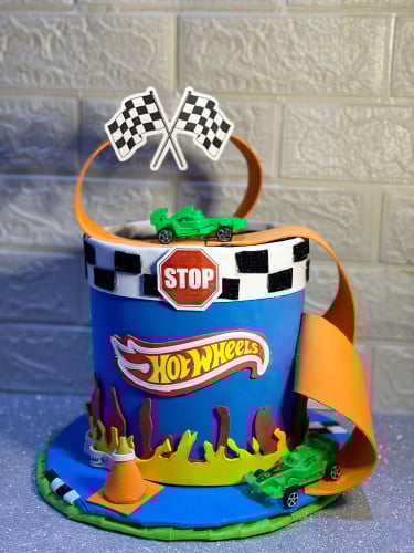 قبعة حلبة السباق