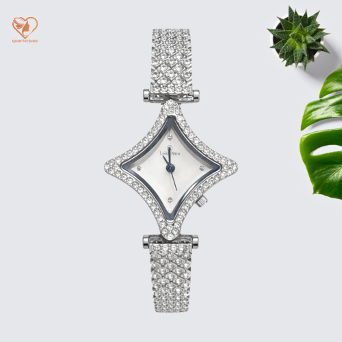 ساعة نسائية